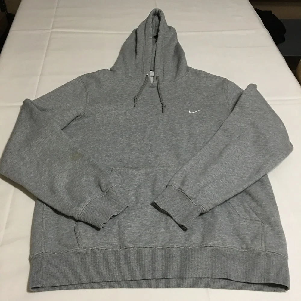 Nike Pullover Hoodie Men Medium Gray Embroidered Swoosh Logo Fleece